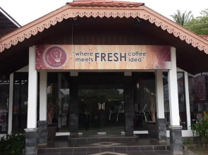 Hotel Ratu Elok