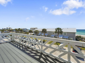 Shoreline Townhomes #10 - 2 Br townhouse by RedAwning