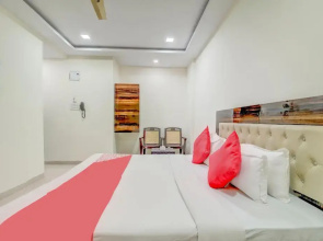 Om Sai Lodge Hotel by OYO Rooms