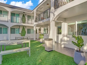 RA Suites