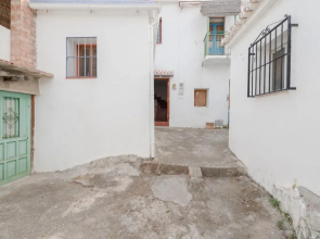 House With 2 Bedrooms in Canillas de Aceituno, With Wonderful Mountain View and Terrace - 14 km From the Beach