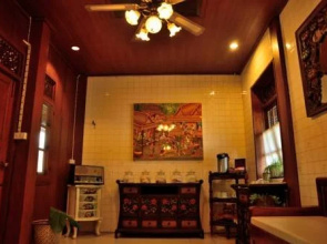 Baan Kham Wan Hotel