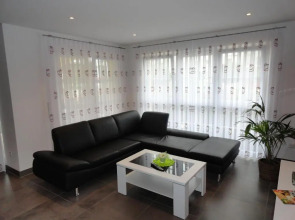 Apartment Frank -mit EP Eintrittskartengarantie-