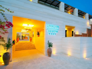 Giannoulis – Grand Bay Beach Resort - Adults Only