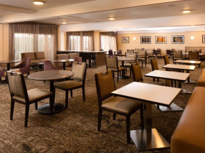 Red Lion Hotel Portland Airport