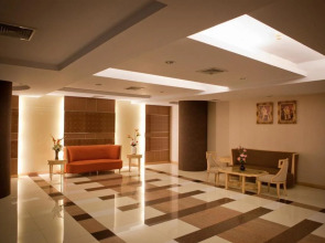 S.M. Grande Residence