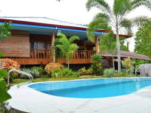 RedDoorz @ Villa Corrales Homestay