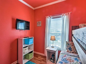 Walk to Crystal Beach: Coastal Home w/ Views!