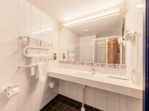 Tallink Express Hotel