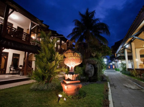Batu Bolong Cottages