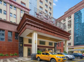 Golden River Hotel