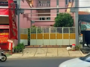 Karana Guesthouse Syariah Bandung & Luang Cafe