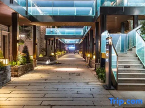 UrCove By Hyatt Nanjing Confucius Temple and Laomendong Resort