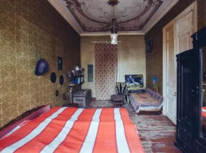 Vintage Room 1905