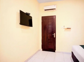OYO 95017 Kapten Muslim Residence