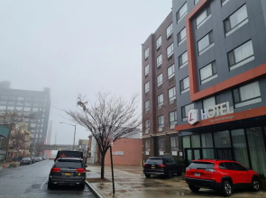 The L Hotel
