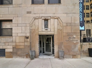 Explore this 2BR Apt - Blackwood rep