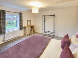 Host Stay Manor Farm Cottage