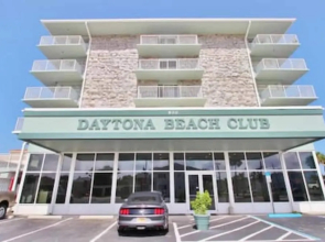 611 3 Beds Luxury Oceanfront Studio