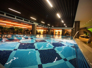 Royal Stay Palace Hotel