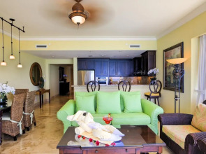 Windsong on the Reef