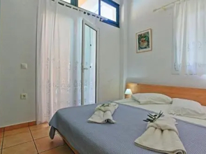 Kaminaki Villas