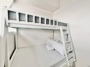 Budget Bunk Studio Comfort