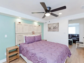 River City Hideaway 1 Bedroom Cottage