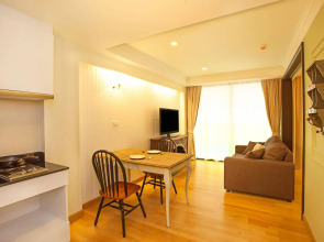 Rocco Hua Hin Beach Seaview