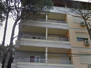 Cheap 2+1 apartment, 10 meters from beach