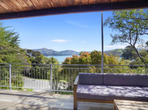 Harbour Panorama - Akaroa Holiday Home