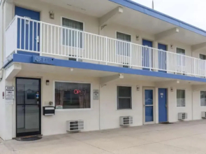 Flamingo Motel