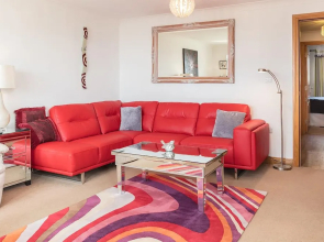 The Glenford - Donnini Apartments