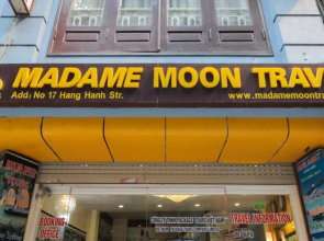 Madam Moon Hotel