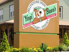 Jellystone Park™ at Birchwood Acres