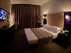 Voyage Hotel