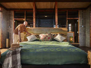H12 Elephant Gorge Camp