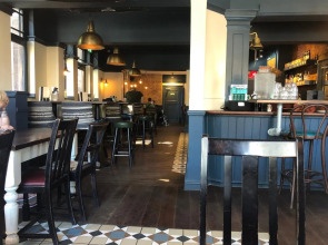 PubLove @ The Steam Engine - Hostel