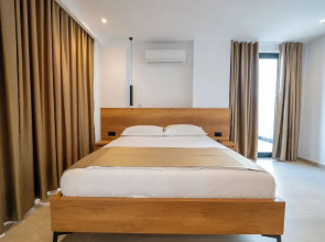 Hotel ENAD