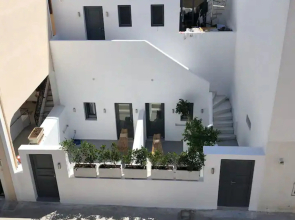 Nostos Apartments