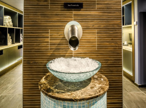 Отель Crowne Plaza Borjomi by IHG