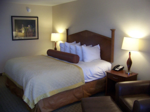 Norfolk Country Inn & Suites