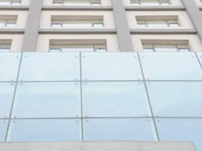 Carin Hotel