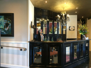 Echoes Boutique Hotel and Restaurant