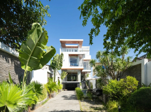 T P Pool Villa