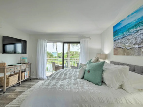 Stuart Condo at Beachfront Resort w/ Ocean Views