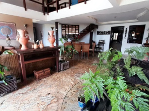Casa dos Jacarandás com 4 quartos com vista para o mar