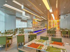 Al Khoory Atrium Hotel