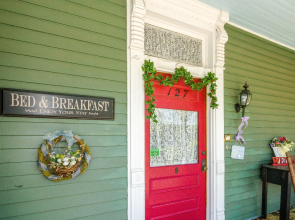 Holly House of Hamilton