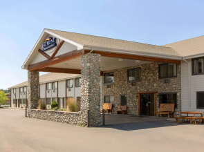 Holiday Inn Express Glacier Park